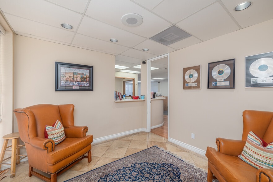 2200 Pacific Coast Hwy, Hermosa Beach, CA à vendre - Numérisation 3D Matterport – Image 3 sur 24