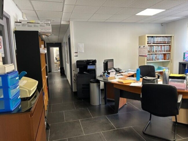 Plus de détails pour Bureau à louer