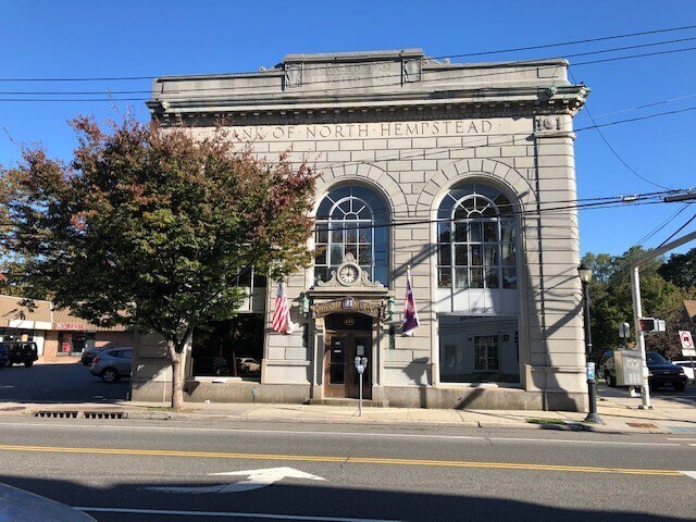145 Main St, Port Washington, NY à louer - Photo principale – Image 2 sur 33