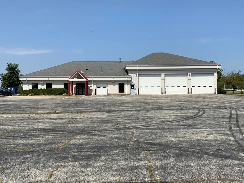 27681 Cummings Rd, Millbury, OH à vendre - Photo principale – Image 1 sur 3