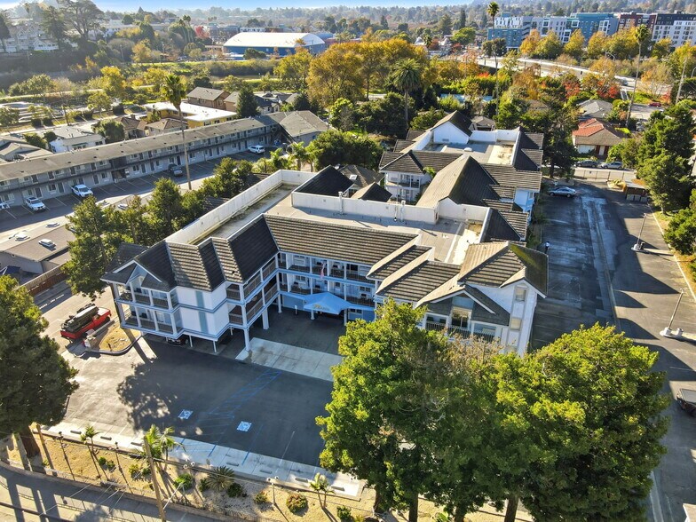 600 Riverside Ave, Santa Cruz, CA à vendre - Aérien – Image 2 sur 88