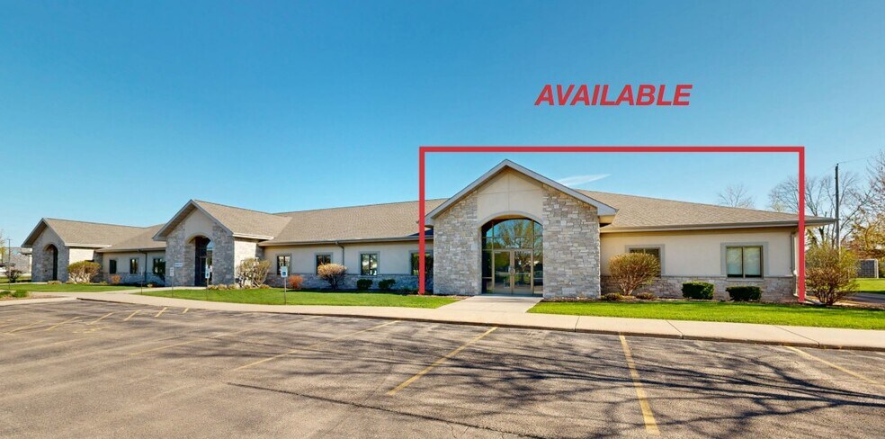 2505 E Evergreen Dr, Appleton, WI à louer - Photo de l’immeuble – Image 2 sur 13