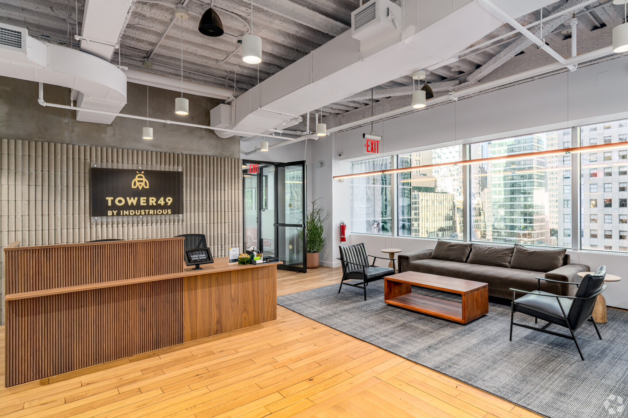 12 E 49th St, New York, NY à louer Photo de l’immeuble– Image 1 sur 12