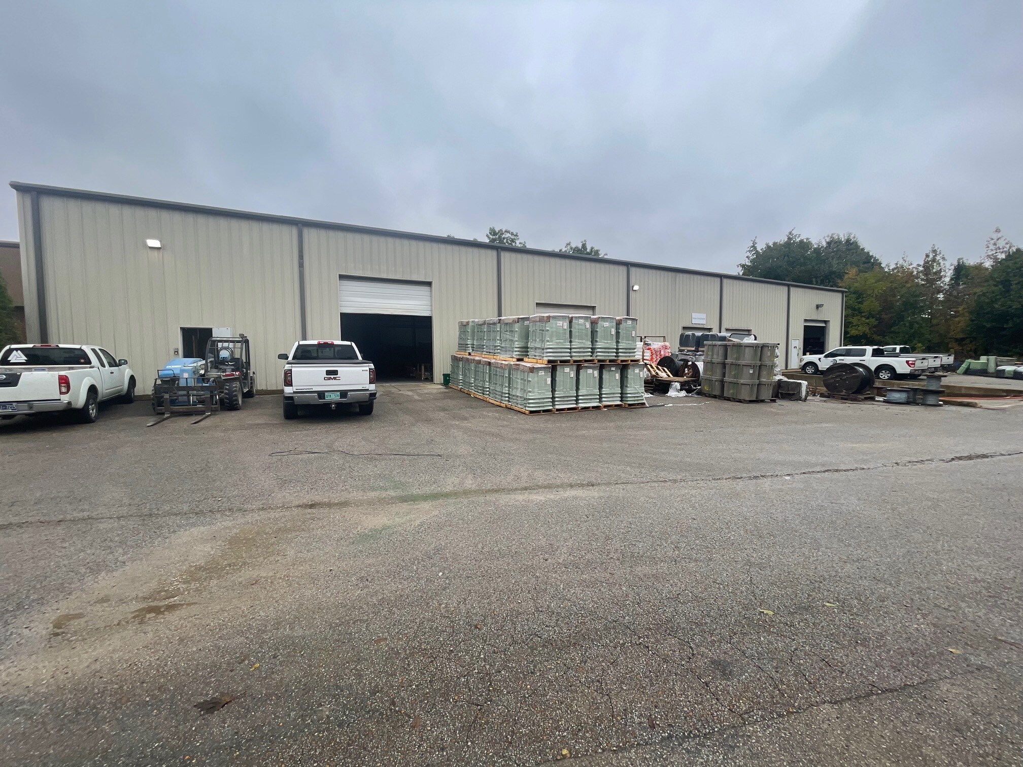 71 Fairway Blvd, Jackson, TN à louer Photo de l’immeuble– Image 1 sur 7