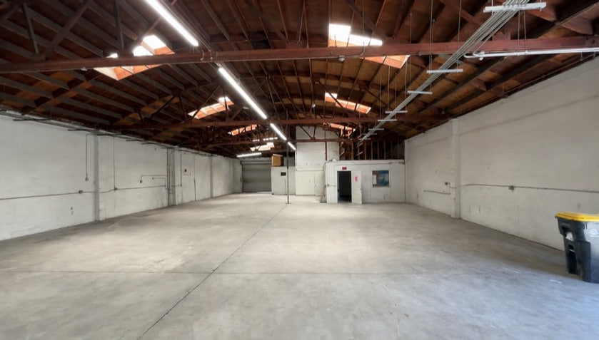 1007 W Kirkwall Rd, Azusa, CA à louer - Photo intérieure – Image 2 sur 3