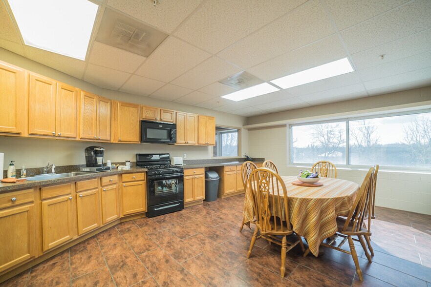 1612 Professional Blvd, Crofton, MD à louer - Photo intérieure – Image 3 sur 37