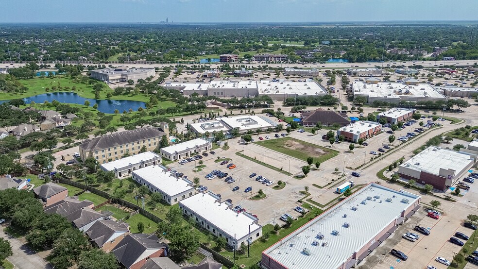 2743 Imperia Dr, Sugar Land, TX à vendre - Aérien – Image 2 sur 17