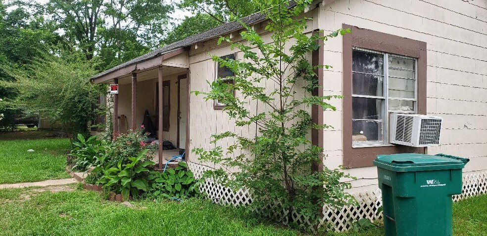 515 & 606 N Danville St portefeuille de 2 biens à vendre sur LoopNet.fr - Photo principale – Image 2 sur 2