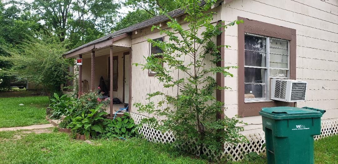 515 N Danville St, Willis, TX à vendre Photo principale– Image 1 sur 2