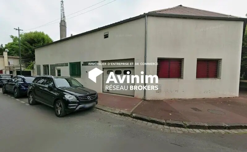 Industriel/Logistique dans Saint-Maur-des-Fossés à louer Photo de l’immeuble– Image 1 sur 11
