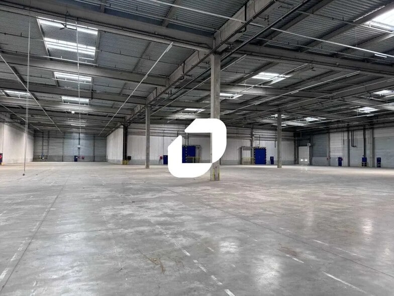 Industriel/Logistique dans Villeneuve-Saint-Germain à louer - Photo de l’immeuble – Image 3 sur 11