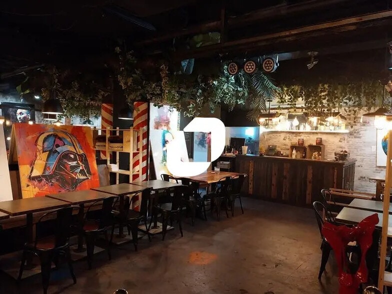 Local d’activités dans Saint-Jean-de-Védas à louer - Photo intérieure – Image 3 sur 7