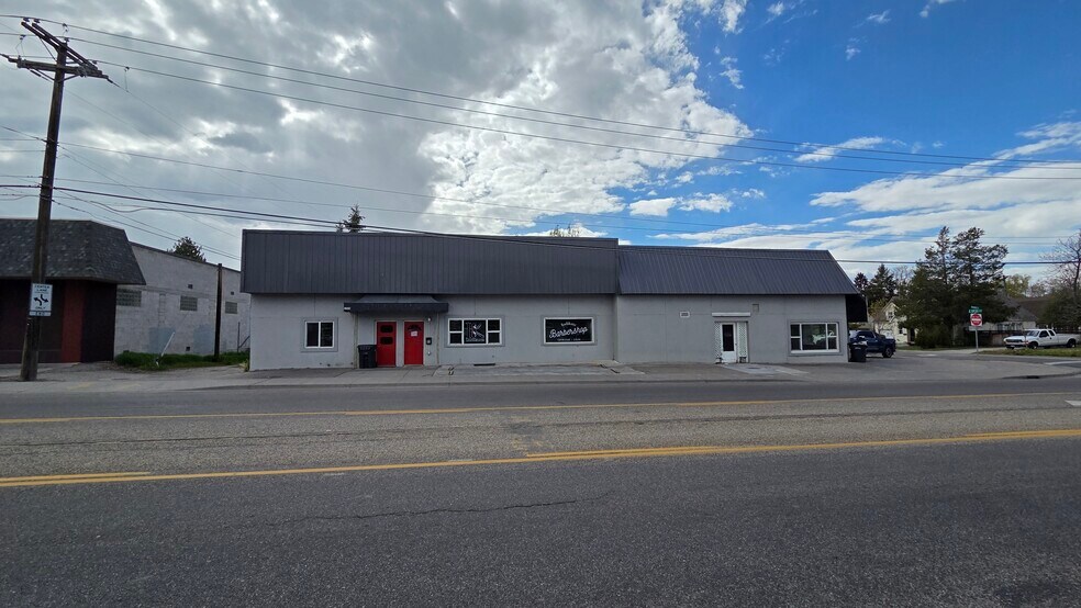 1320 S Holmes Ave, Idaho Falls, ID à louer - Photo de l’immeuble – Image 2 sur 6