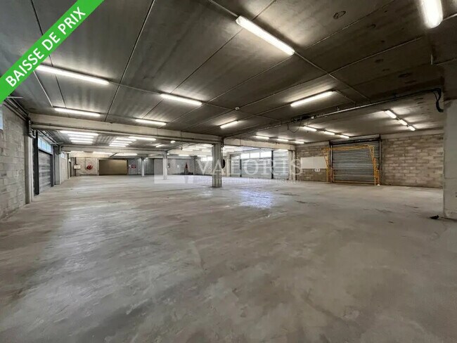 Plus de détails pour Rue Du Dirigeable, Aubagne - Industriel/Logistique à louer