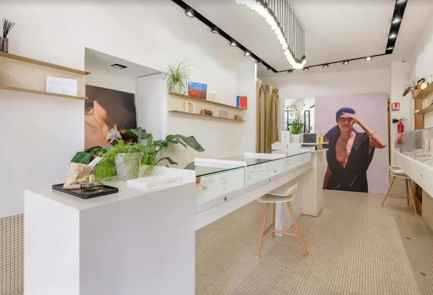 Local commercial dans Cannes à louer - Photo de l’immeuble – Image 3 sur 5