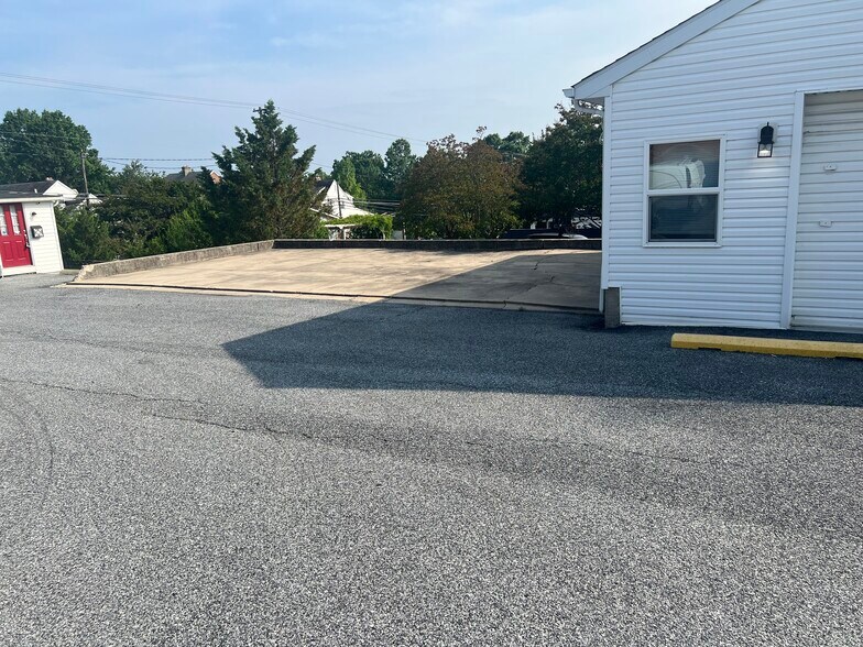 7306 Belair Rd, Baltimore, MD à vendre - Photo de l’immeuble – Image 2 sur 7