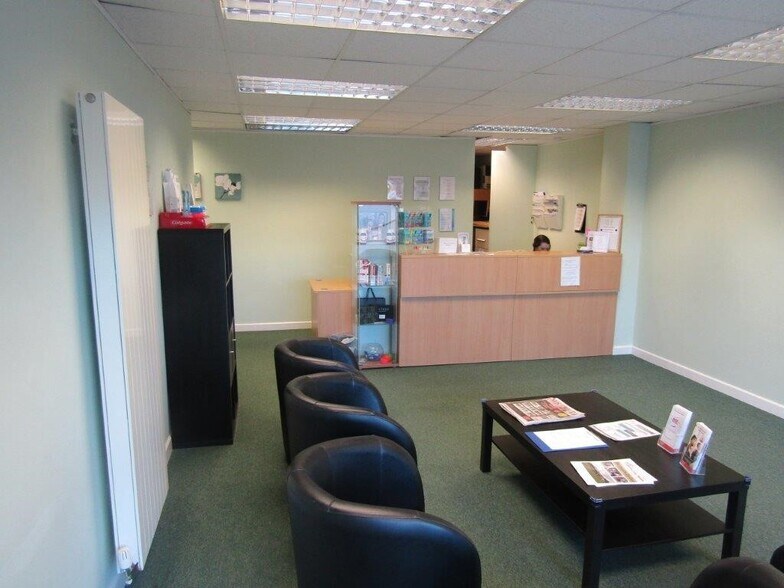 63-65 Dulverton Dr, Milton Keynes à louer - Photo de l’immeuble – Image 3 sur 3
