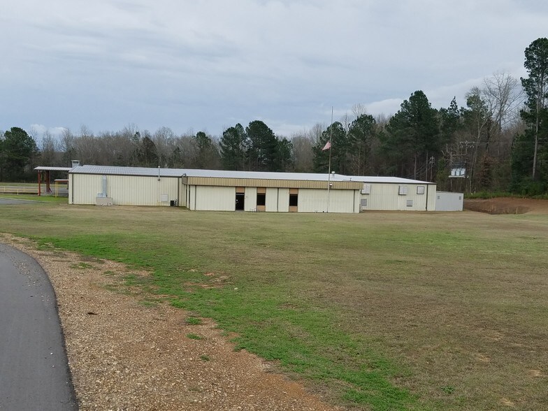 1830 N Pine St, Vivian, LA à vendre - Photo de l’immeuble – Image 2 sur 9