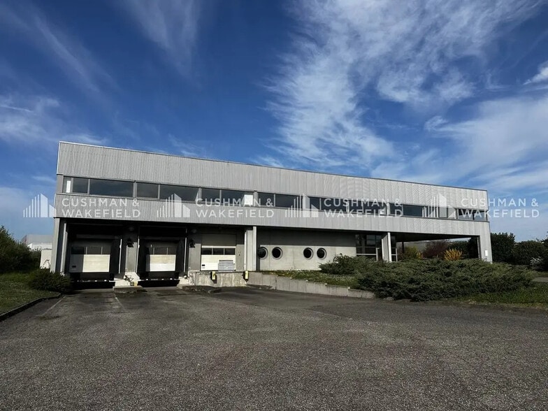 Local d’activités dans Molsheim à louer - Photo de l’immeuble – Image 3 sur 10