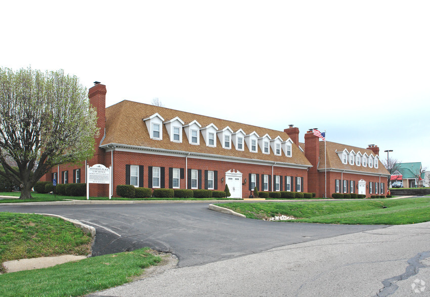 601 NW Jefferson St, Blue Springs, MO à louer - Photo de l’immeuble – Image 3 sur 7