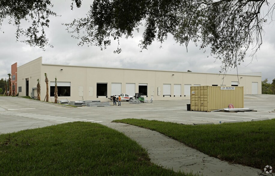 7500 TPC Blvd, Orlando, FL à vendre - Photo de l’immeuble – Image 2 sur 14