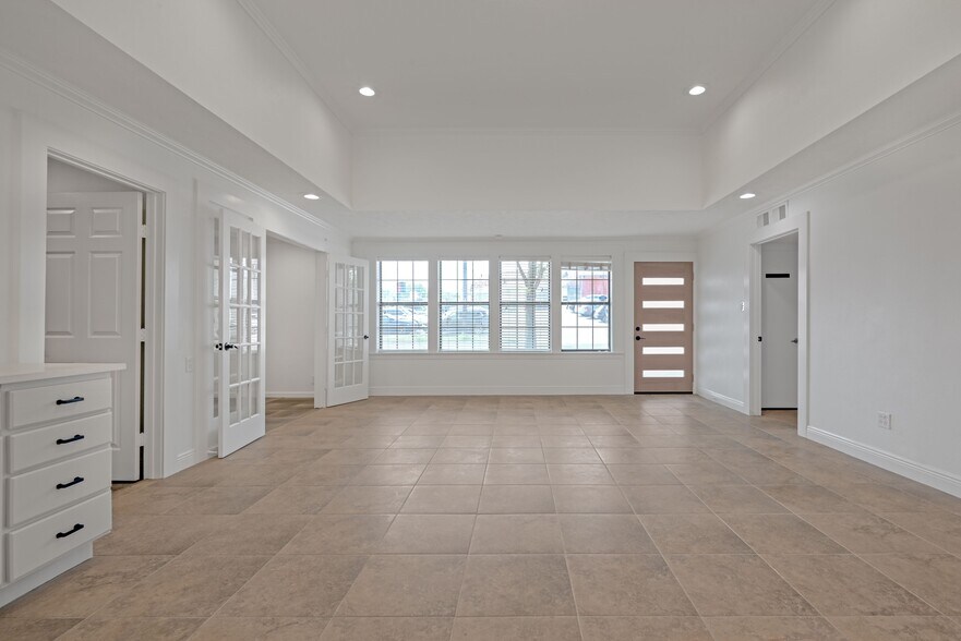 5611 Adams Ave, Austin, TX à vendre - Photo intérieure – Image 3 sur 8