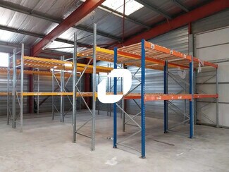 Plus de détails pour Local d'activités à louer