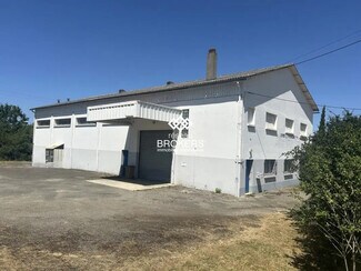 Plus de détails pour Local d'activités à louer