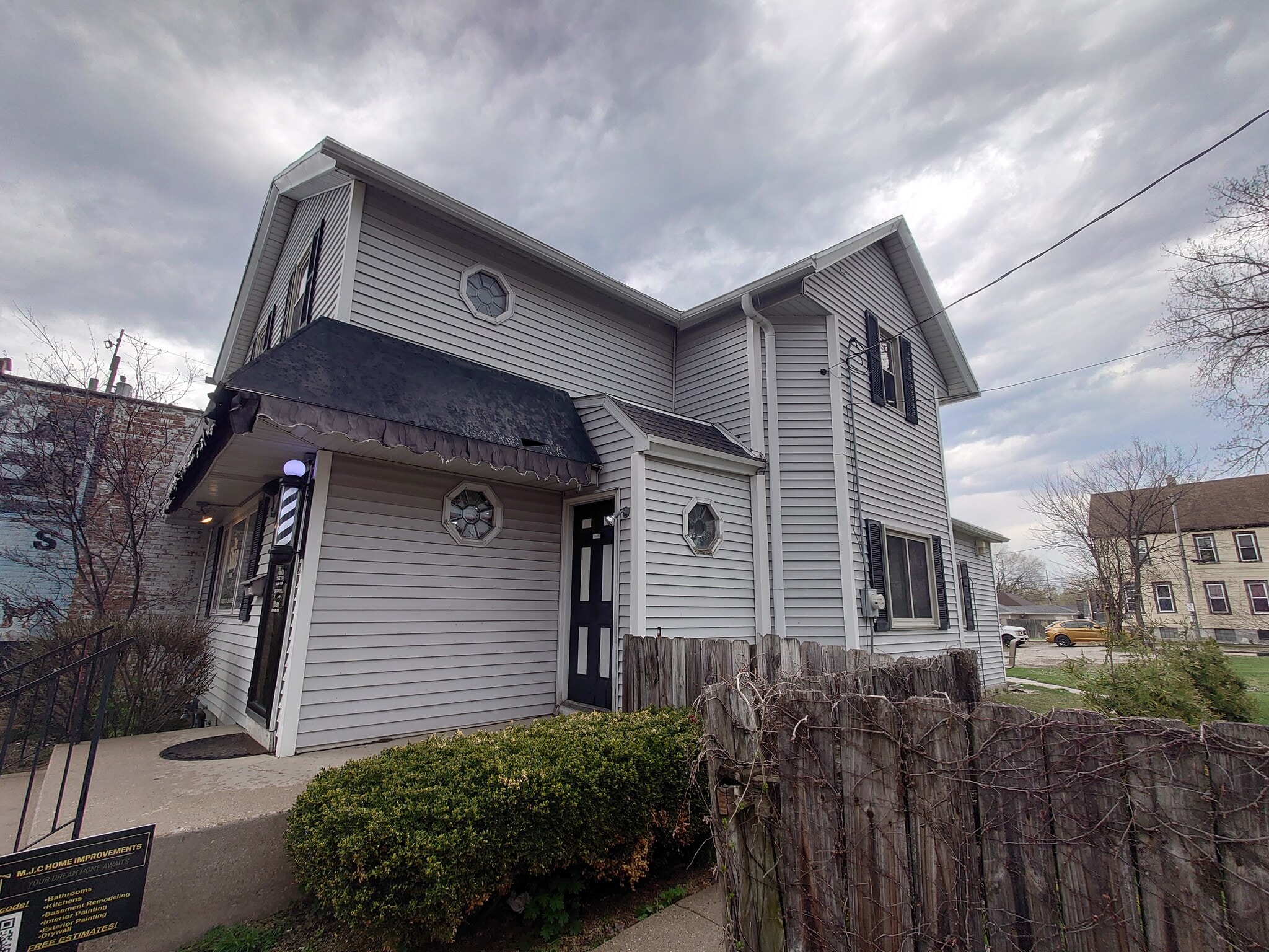 2340 Kinnickinnic Ave, Milwaukee, WI à vendre Photo intérieure– Image 1 sur 6