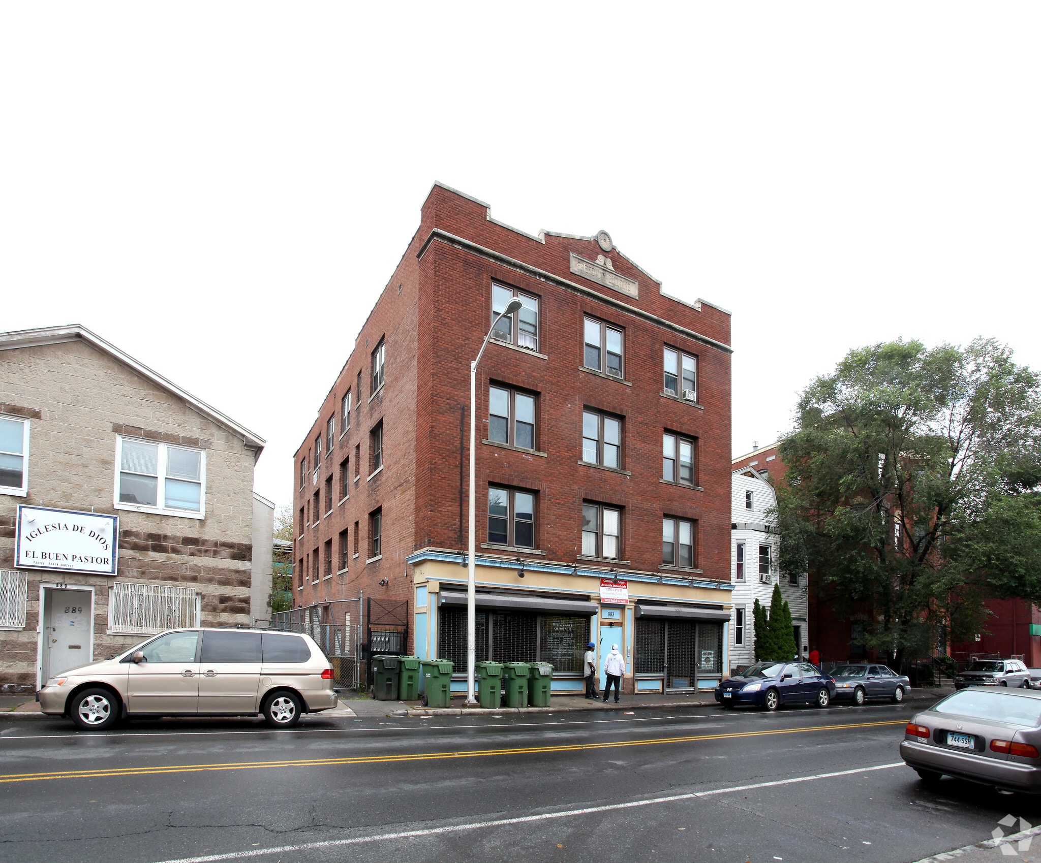 881 Broad St, Hartford, CT à louer Photo principale– Image 1 sur 12