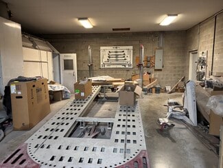 Plus de détails pour 403 Charles St, Sistersville, WV - Industriel/Logistique à vendre