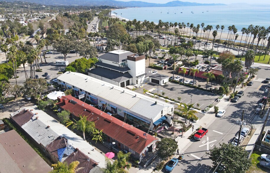 22 Anacapa St, Santa Barbara, CA à louer - Photo de l’immeuble – Image 2 sur 8