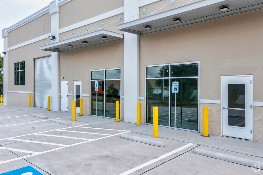 809 W Stephens St, Arlington, TX à louer - Photo de l’immeuble – Image 3 sur 5