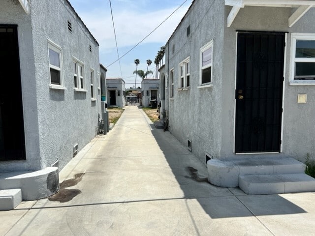6333 8th Ave, Los Angeles, CA à vendre - Photo de l’immeuble – Image 3 sur 16