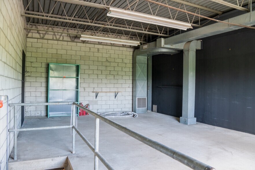 4095 Ferry Rd, Doylestown, PA à louer - Photo de l’immeuble – Image 2 sur 14
