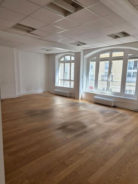11 Rue Dieu, Paris à louer - Photo intérieure – Image 3 sur 18