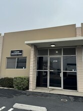 2111-2125 S Santa Fe St, Santa Ana, CA à louer Photo intérieure– Image 1 sur 1