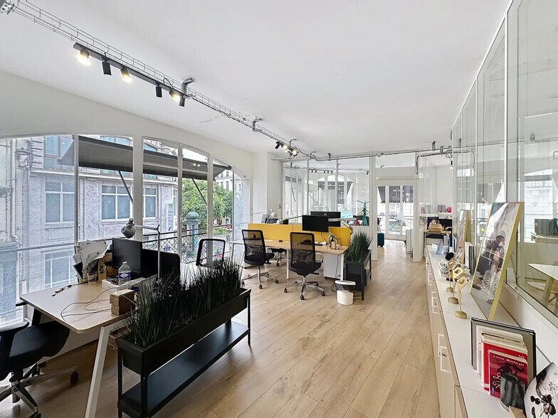 Bureau dans Paris à louer - Photo de l’immeuble – Image 1 sur 6