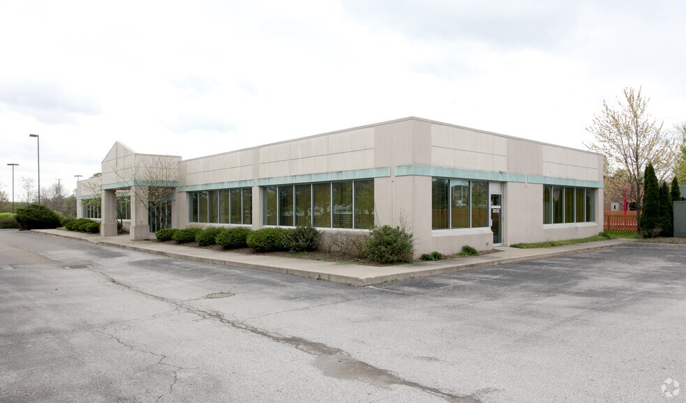 8692 Olde Worthington Rd, Westerville, OH à vendre - Photo de l’immeuble – Image 2 sur 4