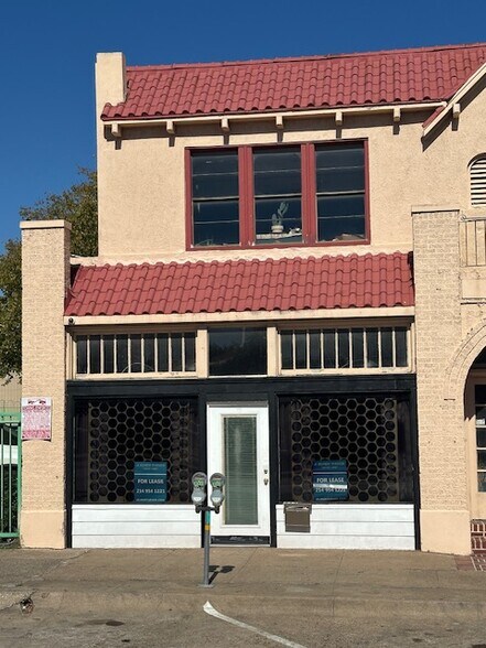 815 W Jefferson Blvd, Dallas, TX à louer - Photo de l’immeuble – Image 2 sur 5