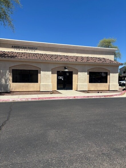 1525 S Higley Rd, Gilbert, AZ à louer - Photo de l’immeuble – Image 2 sur 6