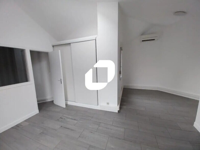 Bureau dans Bry-sur-Marne à louer - Photo de l’immeuble – Image 2 sur 6