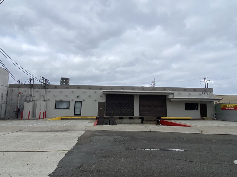 3477 Hancock St, San Diego, CA à louer - Photo de l’immeuble – Image 1 sur 11