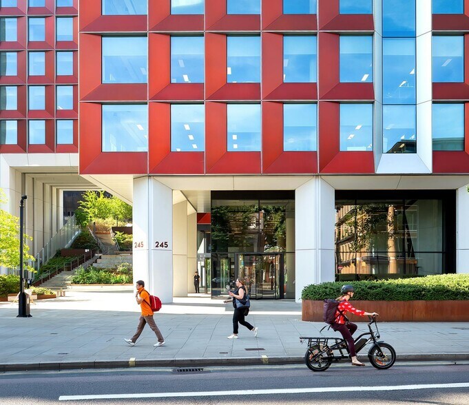 245 Hammersmith Rd, Londres à louer - Photo de l’immeuble – Image 1 sur 5