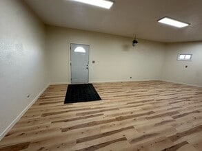 855 W St, Lincoln, NE à louer Photo de l’immeuble– Image 1 sur 8