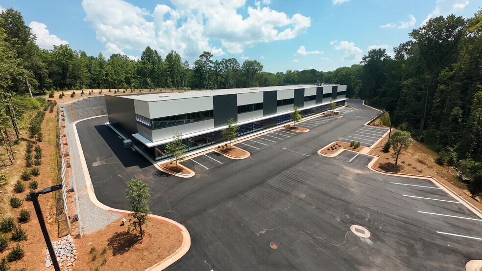 7625 New Boyd Rd, Johns Creek, GA à louer - Photo de l’immeuble – Image 2 sur 13