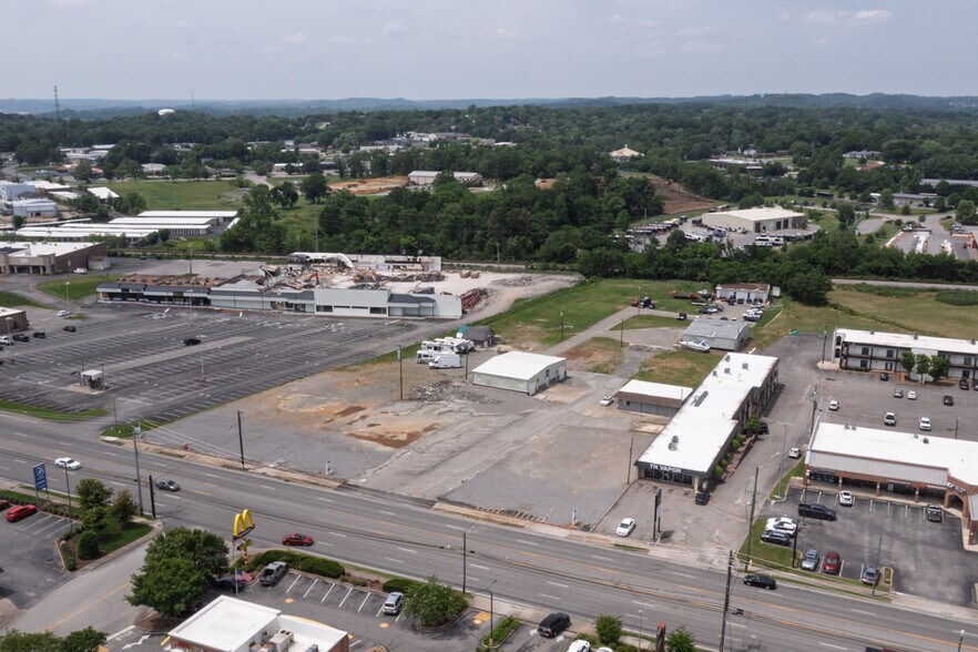 412 W Main St, Hendersonville, TN à vendre - Photo principale – Image 1 sur 3