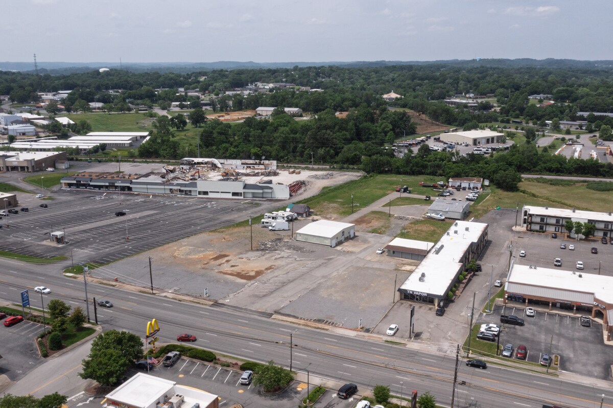 412 W Main St, Hendersonville, TN à vendre Photo principale– Image 1 sur 4