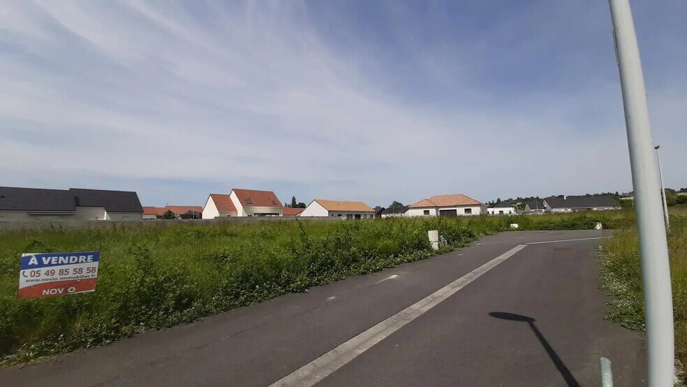 Terrain dans Châtellerault à vendre - Photo de l’immeuble – Image 2 sur 3