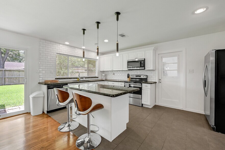 5415 Carew St, Houston, TX à vendre - Photo intérieure – Image 3 sur 17